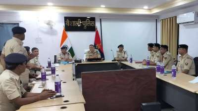 वैशाली एसपी ने किया दर्जनों पुलिस अधिकारियों का तबादला, 24 घंटे में नई पोस्टिंग का आदेश..!