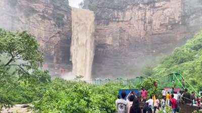 मां तुतला भवानी सहित आधा दर्जन वॉटरफॉल जाने पर लगी रोक